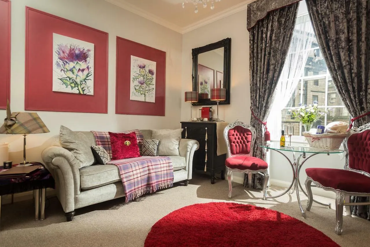 The Bonnie Bide Awa' Apartment Edinburgh 0*,